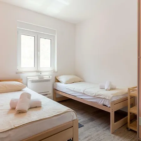 House Apartament *