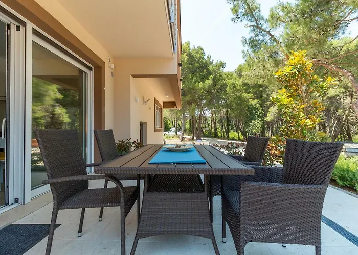 House Apartman