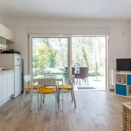 Apartment House *