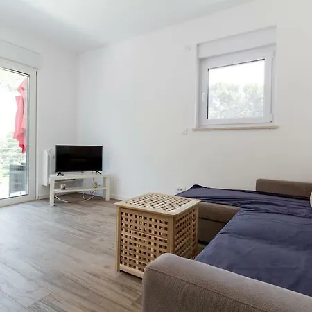 House Apartment *